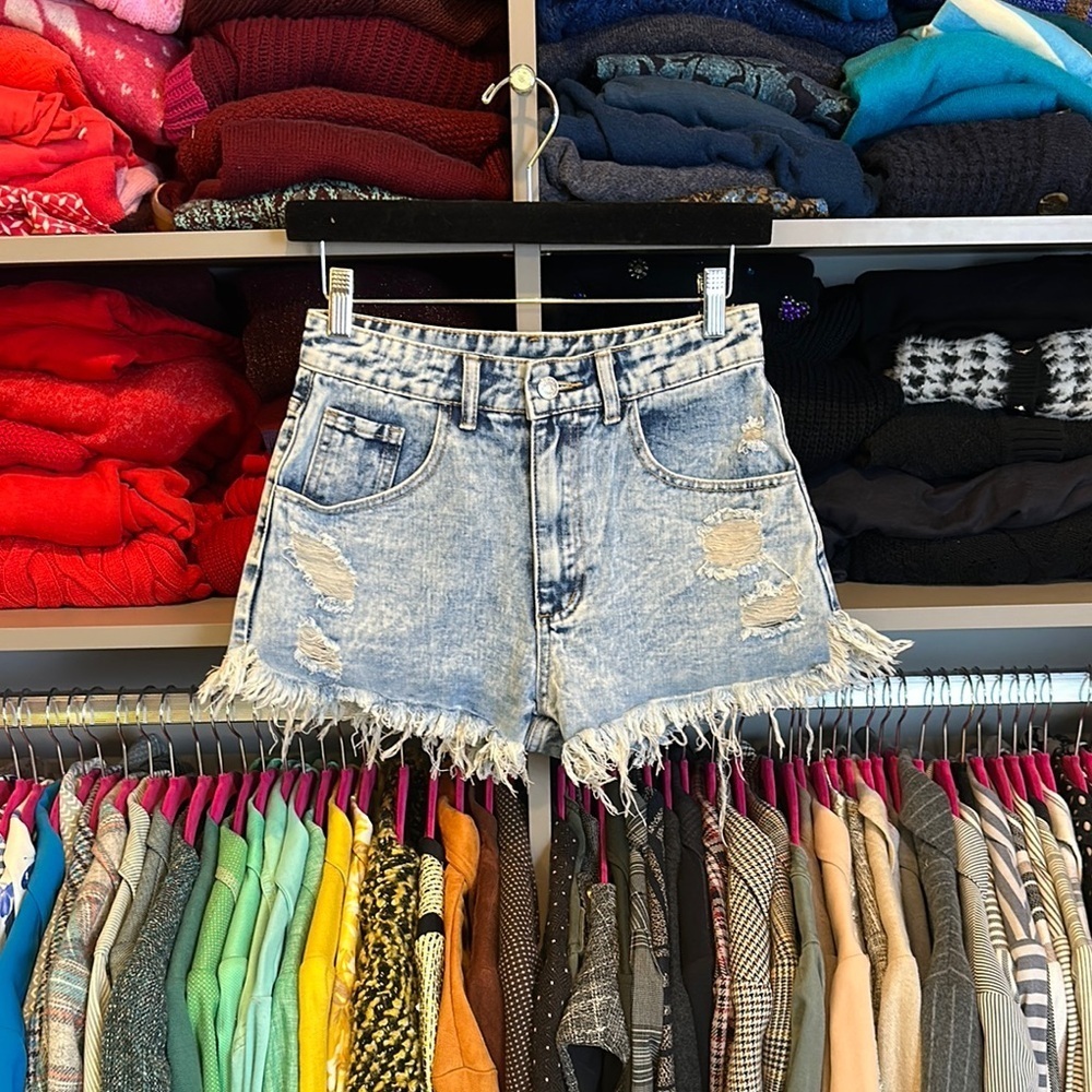 SHEIN blue distressed raw hem jean shorts size 2